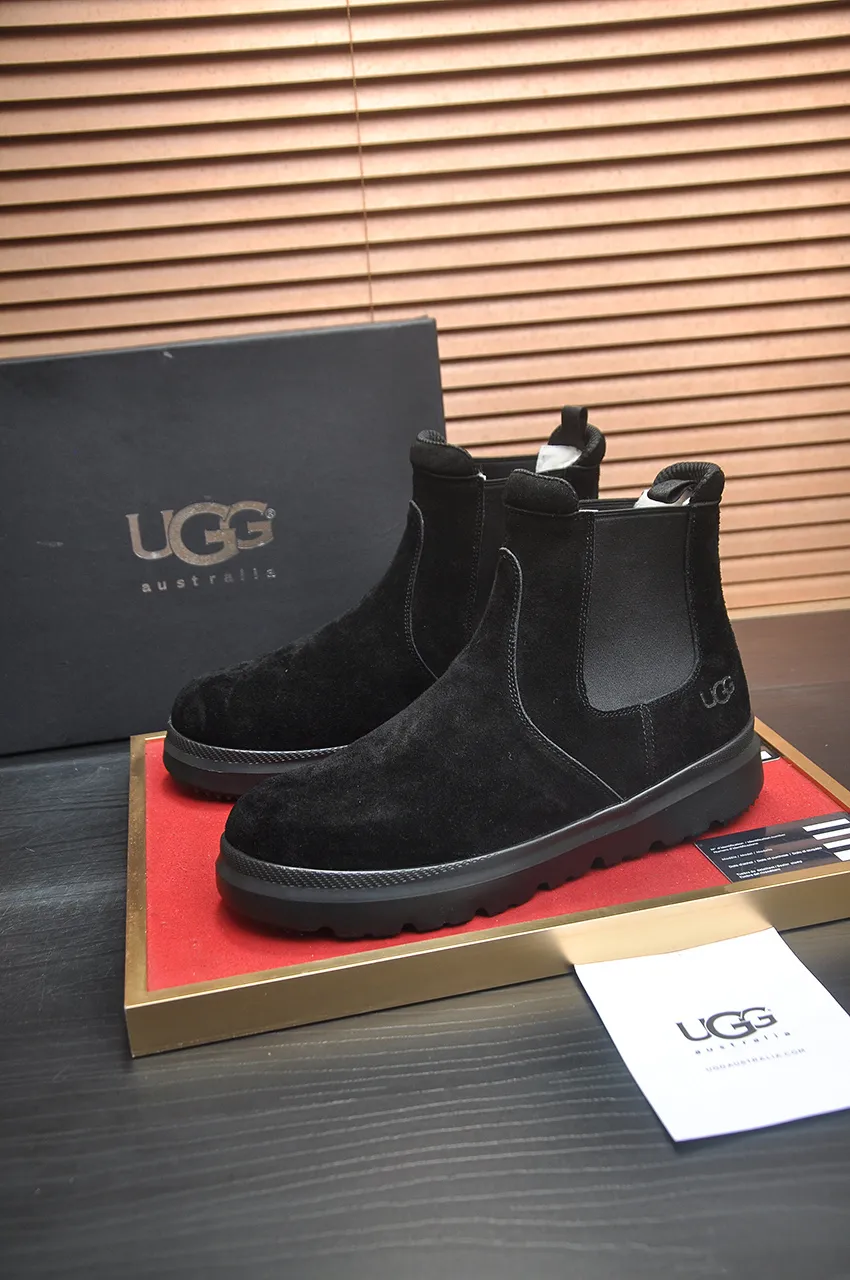 Men's shoes 💰580💶【UGG】(full genuine wool lining) Please pay attention to the original quality and compare the thickness of the wool 🏮🏮Hot style Martin boots from Australia's warm luxury brand men's shoes, official website synchronization, Beckham men's style..., made of imported top-layer waxed cowhide, waxed toe, Australian real wool velvet lining Carefully sewn...Imported rubber Martin boots outsole (comfortable, soft and wear-resistant). I really like the quality...Exquisite workmanship, you can't put it down once you see it. Code number 39-44